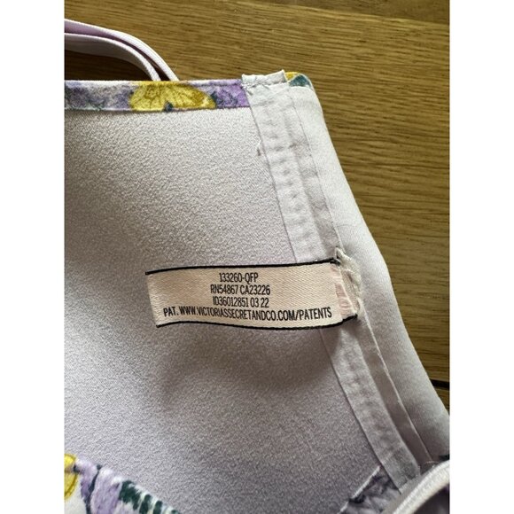 Victoria Secret Sports Bralette Bra Floral Colorful Size Measured Spring Summer - Picture 7 of 8
